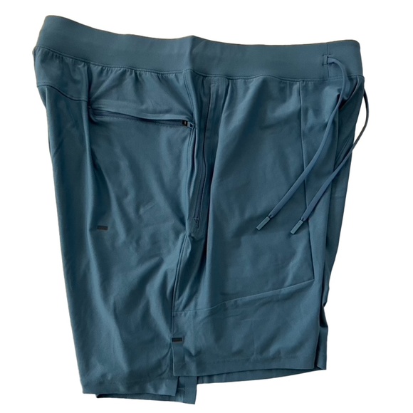 Lululemon Men License to Train Short 7" LinerLess Utility Blue L - Picture 2 of 16